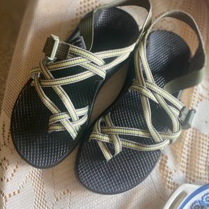 Chacos size 9 Brand new